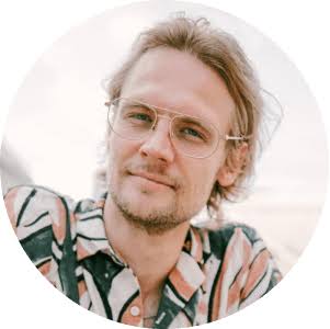 Антон Аверьянов